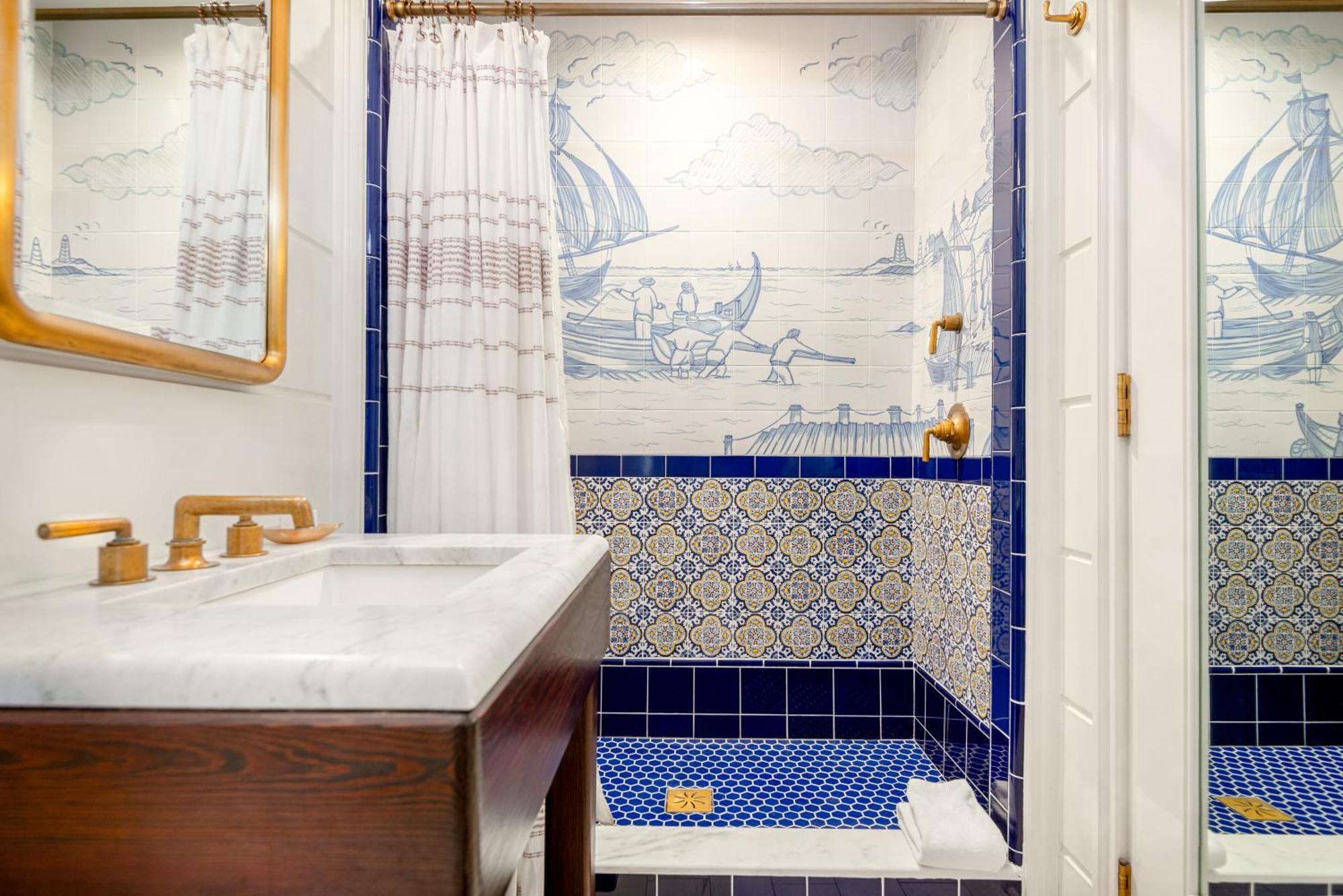 Greydon House Hotel 4*
